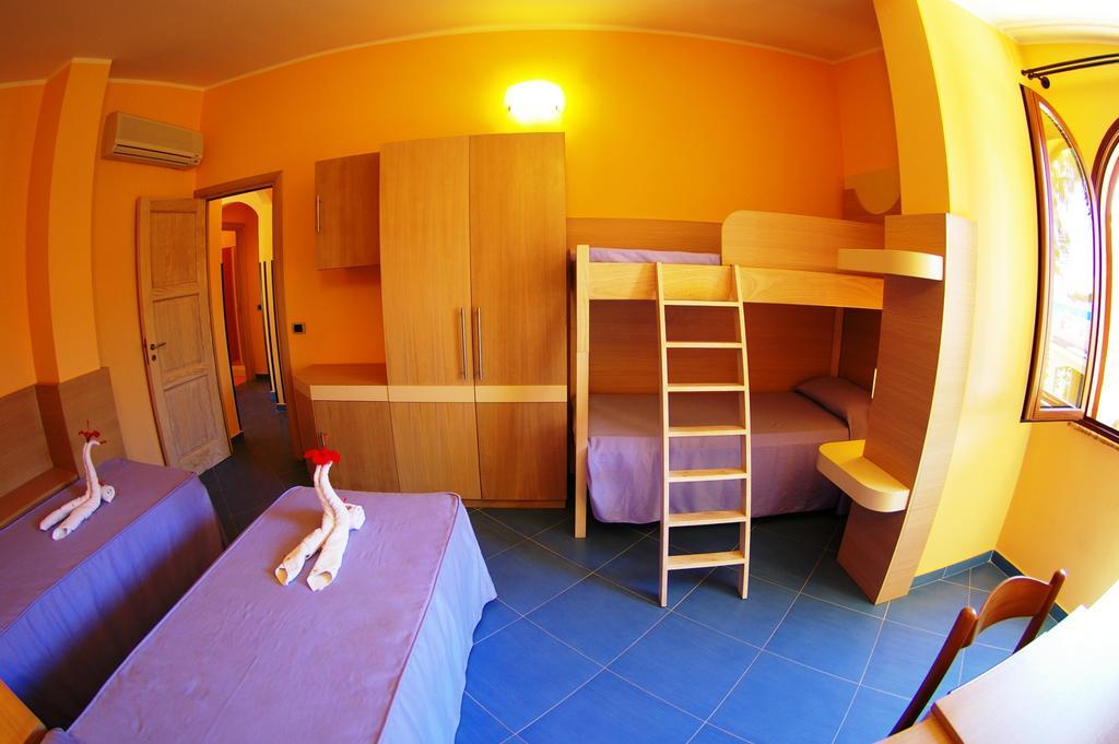Solemare Club Village Capo Vaticano Zimmer foto