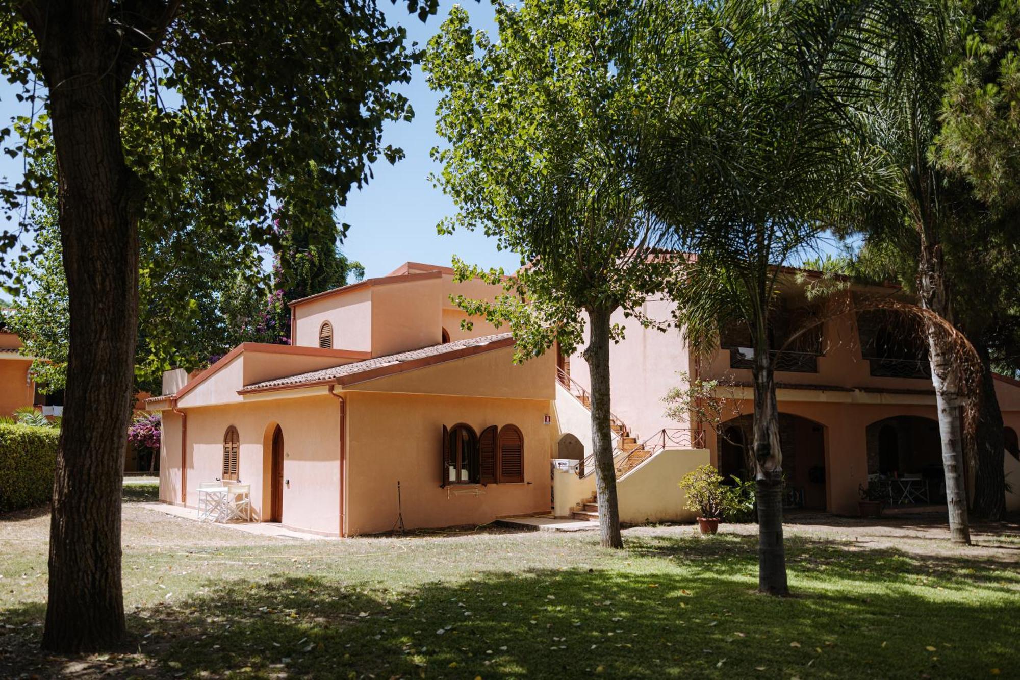 Solemare Club Village Capo Vaticano Exterior foto